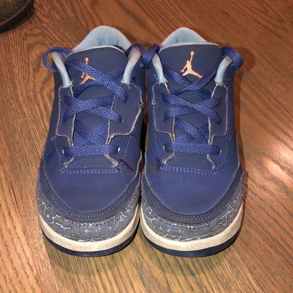 Toddler Jordan’s.  Size 10c